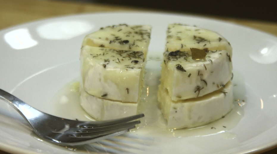 nakladaný hermelín marynowany camembert